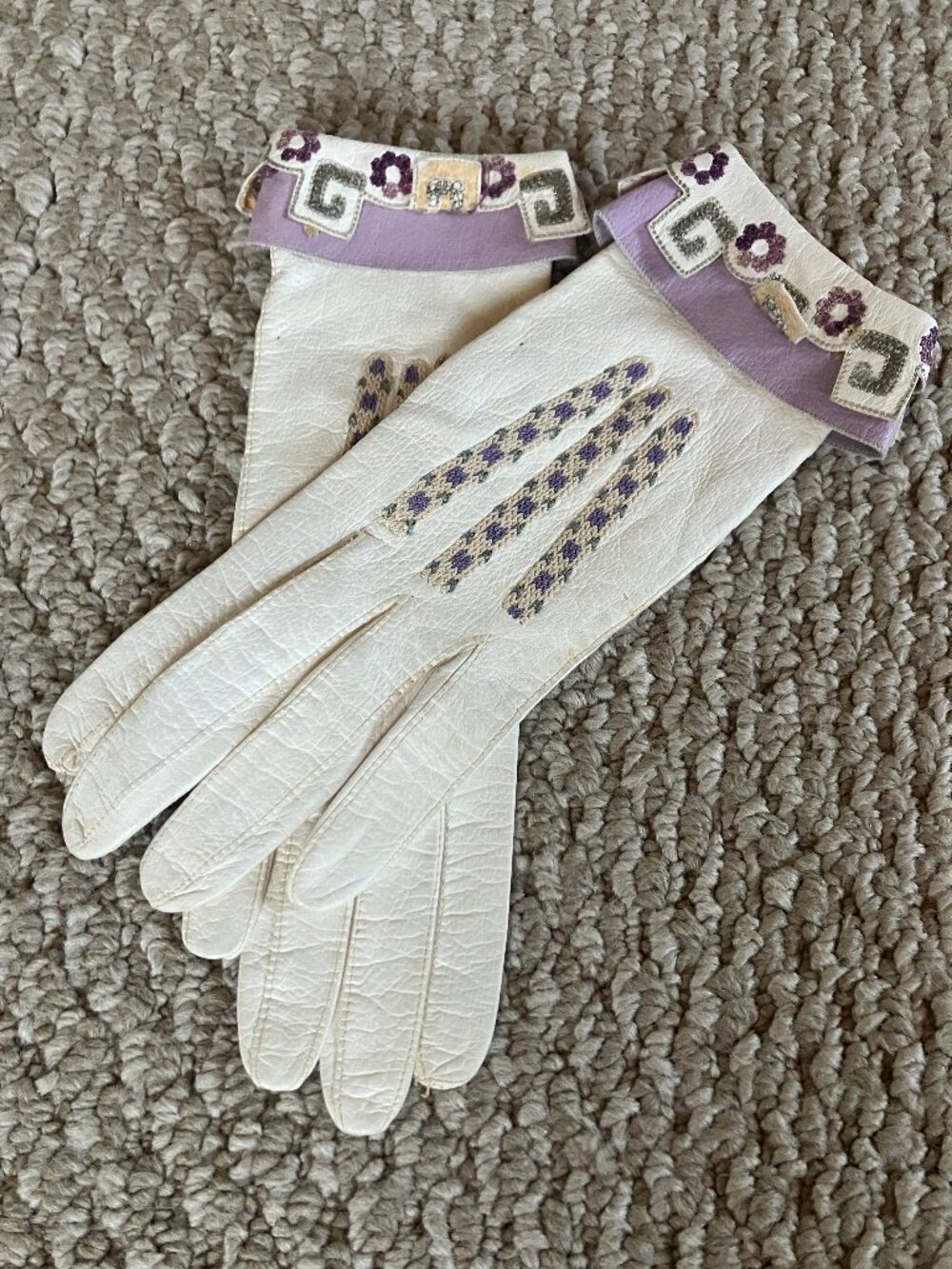 Vintage Rare Early 1900’s Alexandre Embriodered Kid Gloves Grand Prix Paris 6.5